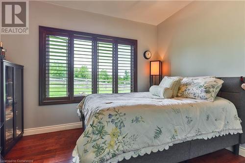 345 Freelton Road, Hamilton, ON - Indoor Photo Showing Bedroom