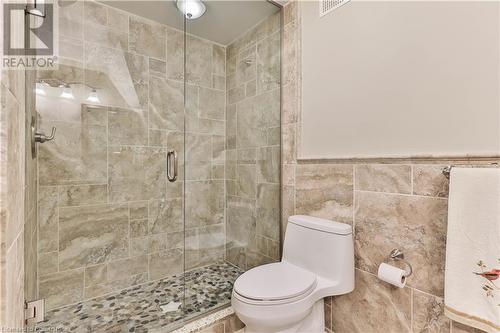 345 Freelton Road, Hamilton, ON - Indoor Photo Showing Bathroom