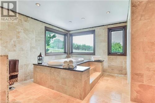 345 Freelton Road, Hamilton, ON - Indoor Photo Showing Bathroom