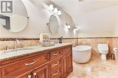 345 Freelton Road, Hamilton, ON - Indoor Photo Showing Bathroom