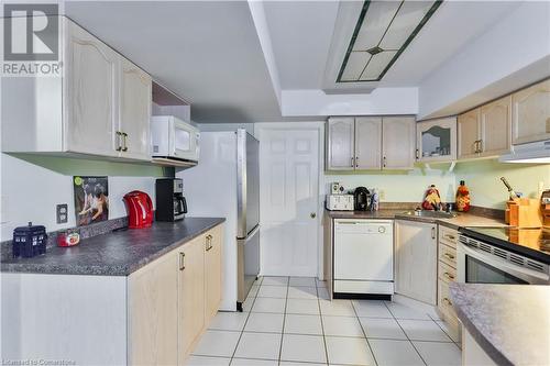 345 Freelton Road, Hamilton, ON - Indoor Photo Showing Kitchen