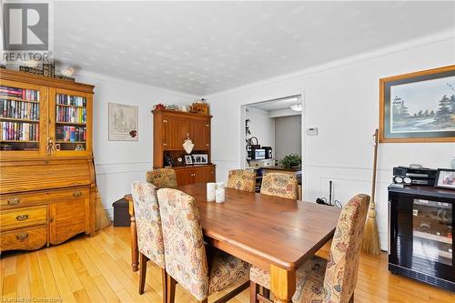 8371 Ares Court, Niagara Falls, ON - Indoor Photo Showing Dining Room