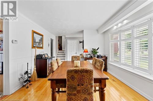 8371 Ares Court, Niagara Falls, ON - Indoor Photo Showing Dining Room