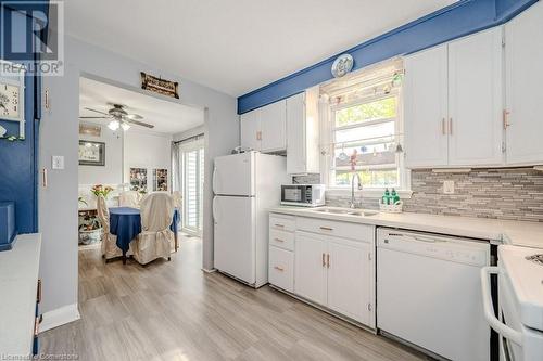 925 Highway 6 N, Flamborough, ON - Indoor Photo Showing Kitchen