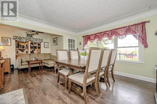 925 Highway 6 N, Flamborough, ON - Indoor Photo Showing Dining Room