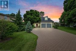 5 WENDAKEE Drive  Stoney Creek, ON L8E 5T1