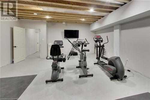 Workout area in basement - 311 Echo Ridge Road, Kearney, ON - Indoor Photo Showing Gym Room