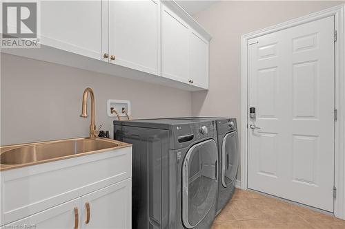 16 Gristmill Place, Hamilton, ON - Indoor Photo Showing Laundry Room