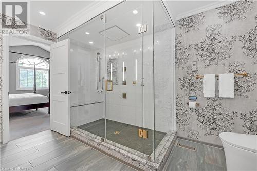 16 Gristmill Place, Hamilton, ON - Indoor Photo Showing Bathroom