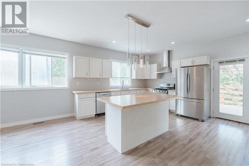 5662 Wesson Road, New Tecumseth, ON - Indoor Photo Showing Kitchen With Upgraded Kitchen