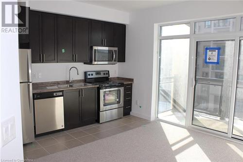 2486 Old Bronte Road Unit# 401, Oakville, ON - Indoor Photo Showing Kitchen