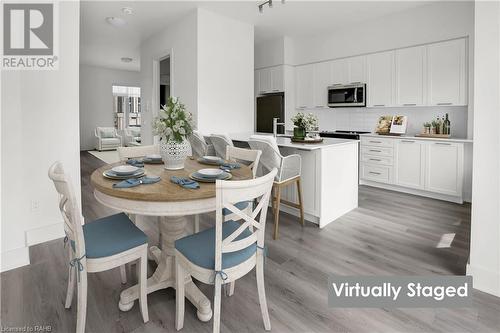 70 Windward Drive, Grimsby, ON - Indoor Photo Showing Dining Room