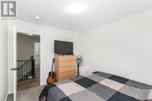 67 Larry Crescent, Caledonia, ON - Indoor Photo Showing Bedroom