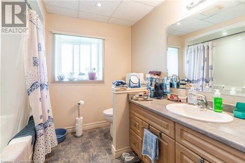 23 Amelia Street, Port Colborne, ON - Indoor Photo Showing Bathroom