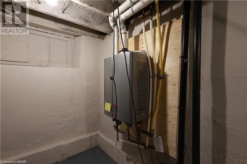 125 Sanford Avenue N, Hamilton, ON - Indoor Photo Showing Basement