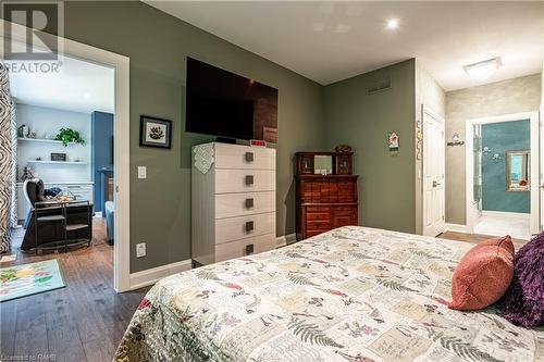 9245 Shoveller Drive Unit# 2, Niagara Falls, ON - Indoor Photo Showing Bedroom