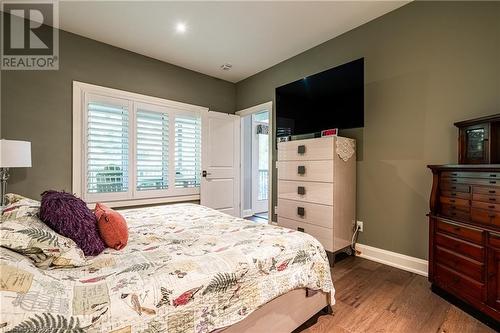 9245 Shoveller Drive Unit# 2, Niagara Falls, ON - Indoor Photo Showing Bedroom