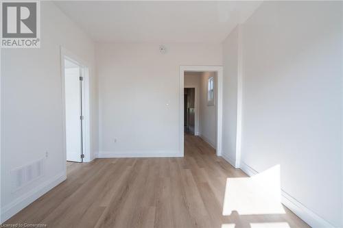 263 Kensington Avenue N, Hamilton, ON - Indoor Photo Showing Other Room