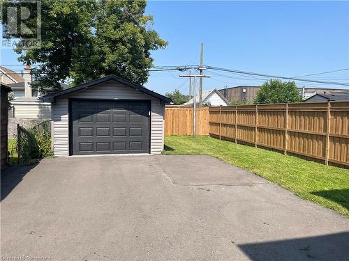 263 Kensington Avenue N, Hamilton, ON - Outdoor