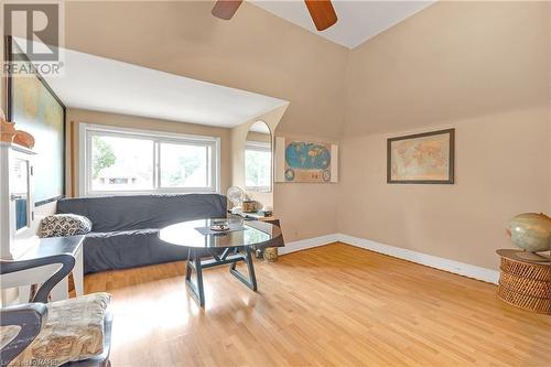 100 Balsam Avenue S, Hamilton, ON - Indoor