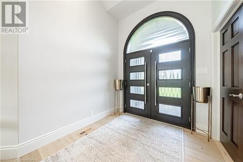 70 Oak Avenue, Dundas, ON - Indoor Photo Showing Other Room