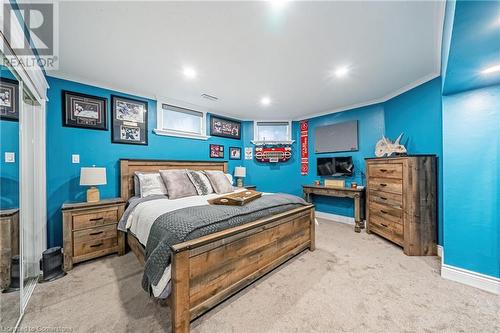 70 Oak Avenue, Dundas, ON - Indoor Photo Showing Bedroom