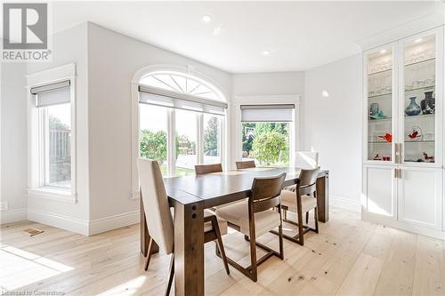 70 Oak Avenue, Dundas, ON - Indoor Photo Showing Dining Room