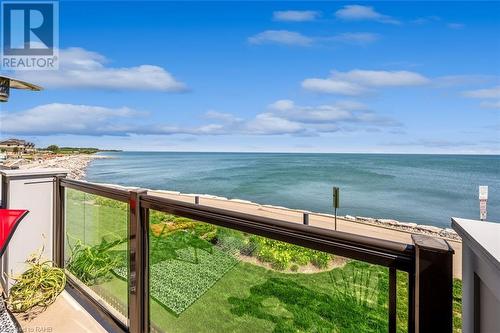 28 Pierre Trudeau Lane, Grimsby, ON - Outdoor With Body Of Water With Balcony With View