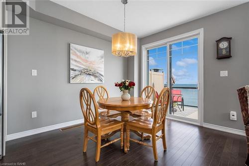 28 Pierre Trudeau Lane, Grimsby, ON - Indoor Photo Showing Dining Room