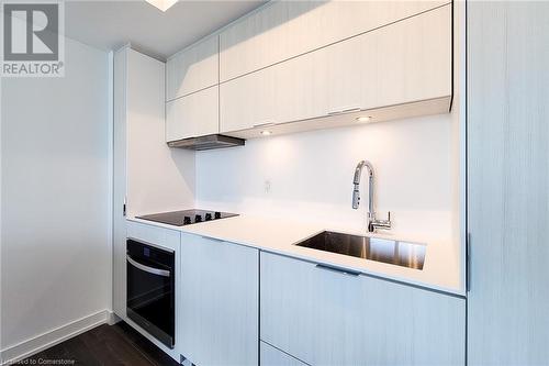 370 Martha Street Unit# 801, Burlington, ON - Indoor Photo Showing Kitchen