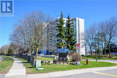 5090 Pinedale Avenue Unit# 203, Burlington, ON - Outdoor