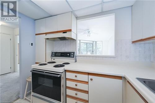 5090 Pinedale Avenue Unit# 203, Burlington, ON - Indoor Photo Showing Kitchen