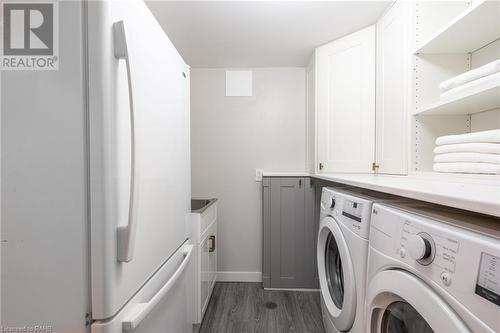 358 Arden Crescent, Burlington, ON - Indoor Photo Showing Laundry Room