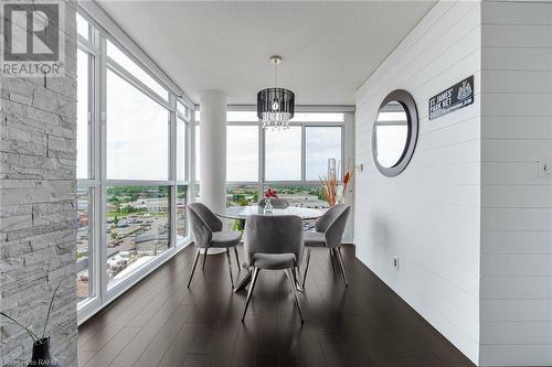 1940 Ironstone Drive Unit# 1104, Burlington, ON - Indoor Photo Showing Dining Room