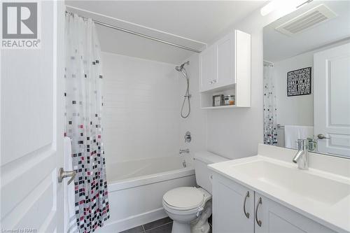 1940 Ironstone Drive Unit# 1104, Burlington, ON - Indoor Photo Showing Bathroom