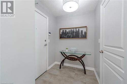 1940 Ironstone Drive Unit# 1104, Burlington, ON - Indoor Photo Showing Other Room