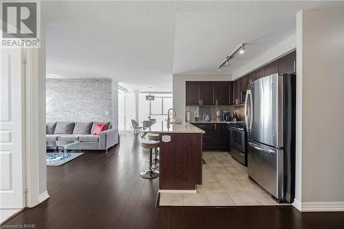 1940 Ironstone Drive Unit# 1104, Burlington, ON - Indoor Photo Showing Kitchen