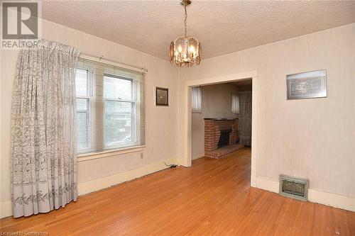 493 Crosby Avenue, Burlington, ON - Indoor Photo Showing Other Room