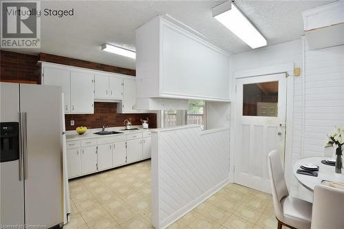 493 Crosby Avenue, Burlington, ON - Indoor Photo Showing Kitchen