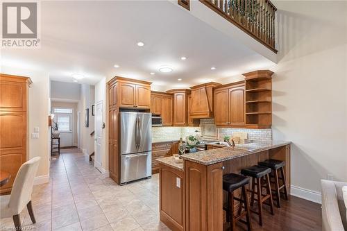 2120 Itabashi Way Unit# 217, Burlington, ON - Indoor Photo Showing Kitchen