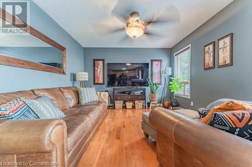 119 Brisdale Drive, Brampton, ON - Indoor Photo Showing Living Room