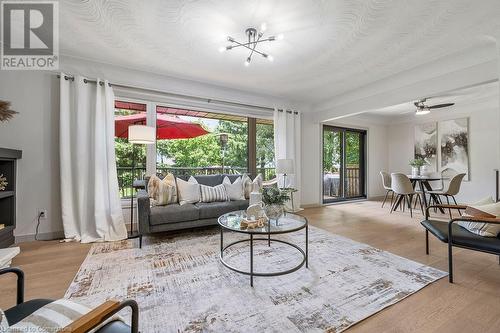 330 Ofield Road S, Dundas, ON - Indoor Photo Showing Living Room