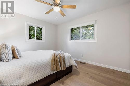 330 Ofield Road S, Dundas, ON - Indoor Photo Showing Bedroom