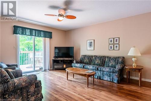 45 Applewood Drive Unit# 3, Brantford, ON - Indoor Photo Showing Living Room