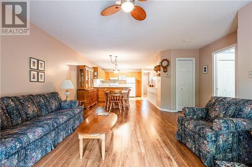 45 Applewood Drive Unit# 3, Brantford, ON - Indoor Photo Showing Living Room