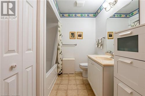 45 Applewood Drive Unit# 3, Brantford, ON - Indoor Photo Showing Bathroom