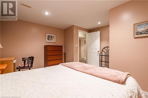 45 Applewood Drive Unit# 3, Brantford, ON - Indoor Photo Showing Bedroom