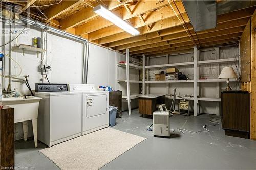 45 Applewood Drive Unit# 3, Brantford, ON - Indoor Photo Showing Laundry Room