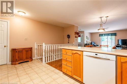 45 Applewood Drive Unit# 3, Brantford, ON - Indoor Photo Showing Kitchen