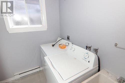 13 Cumming Street, St. Catharines, ON - Indoor Photo Showing Laundry Room